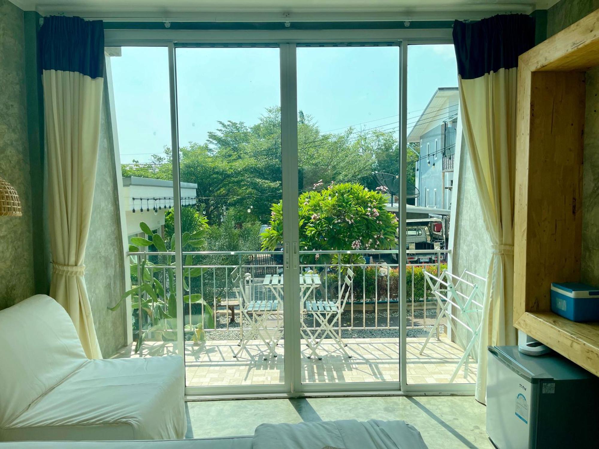 Check-In Resort Koh Larn Экстерьер фото
