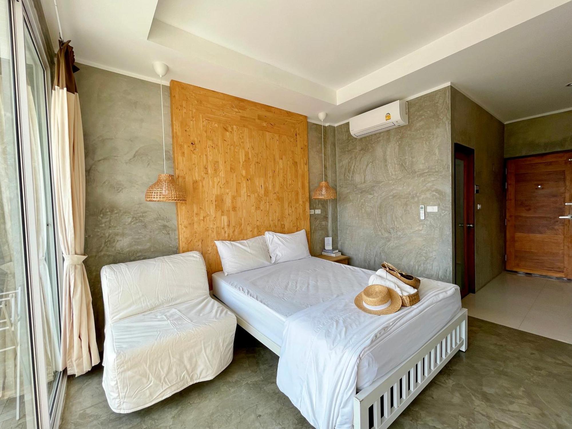 Check-In Resort Koh Larn Экстерьер фото