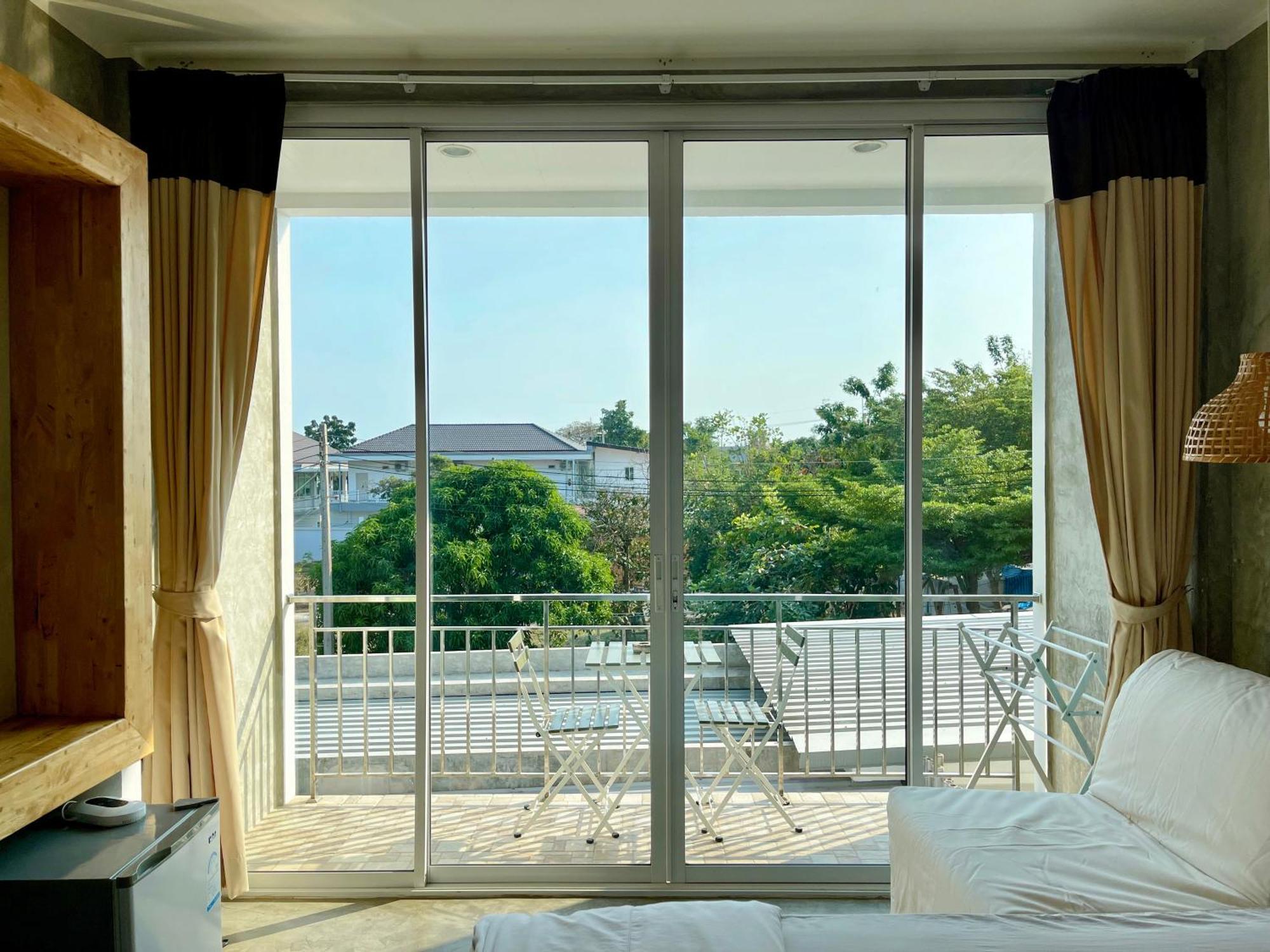 Check-In Resort Koh Larn Экстерьер фото