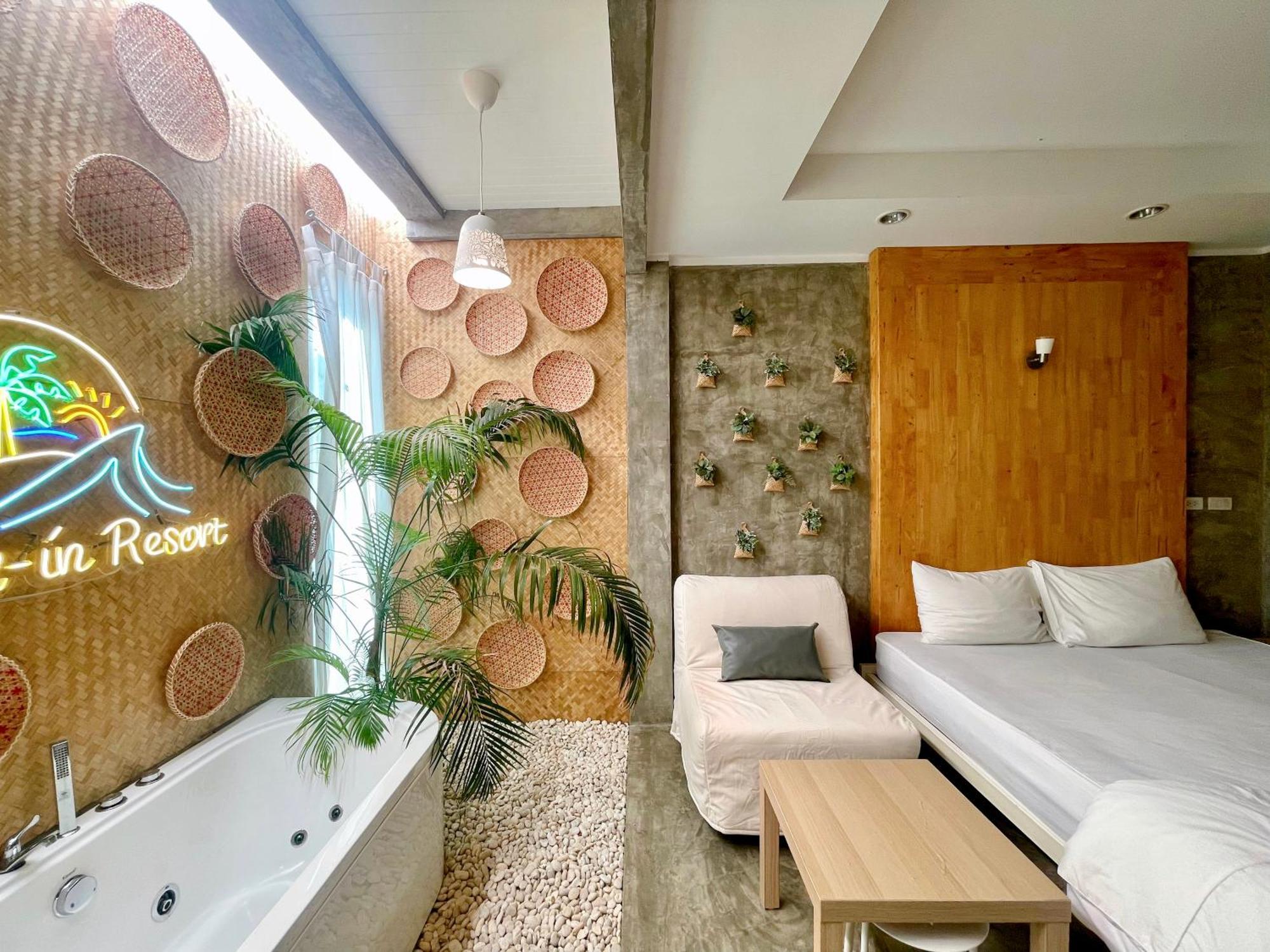Check-In Resort Koh Larn Экстерьер фото