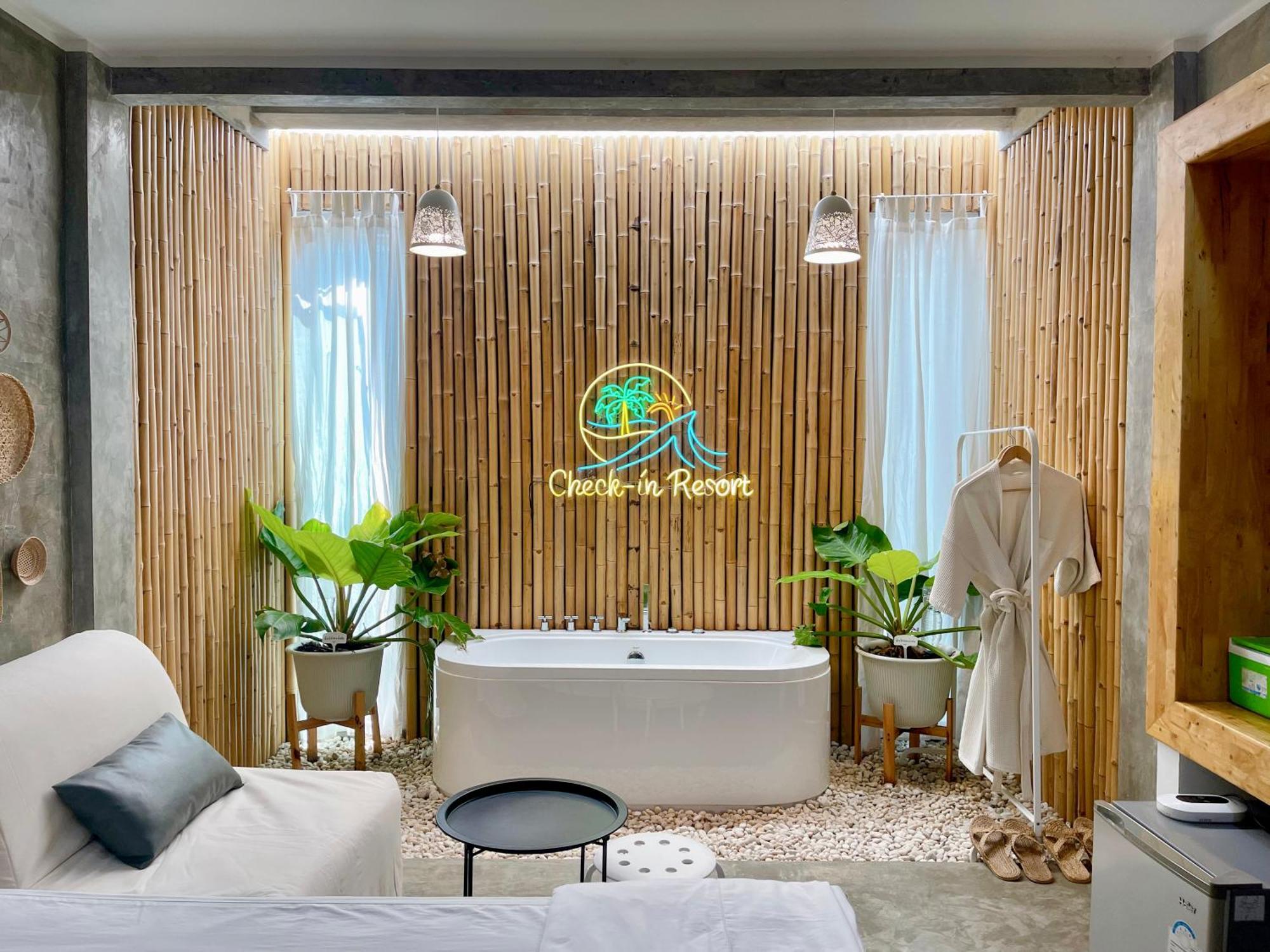 Check-In Resort Koh Larn Экстерьер фото