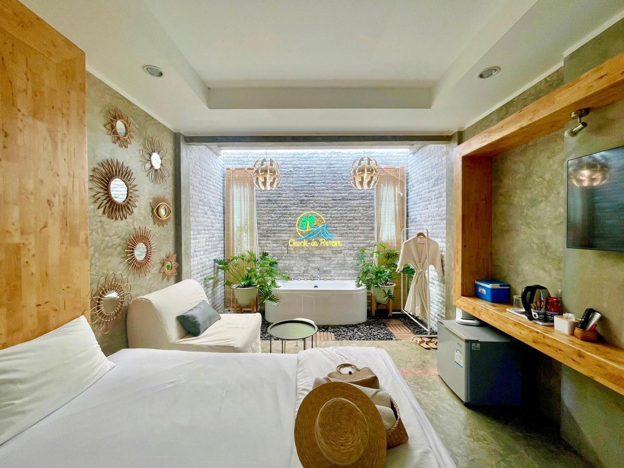 Check-In Resort Koh Larn Экстерьер фото